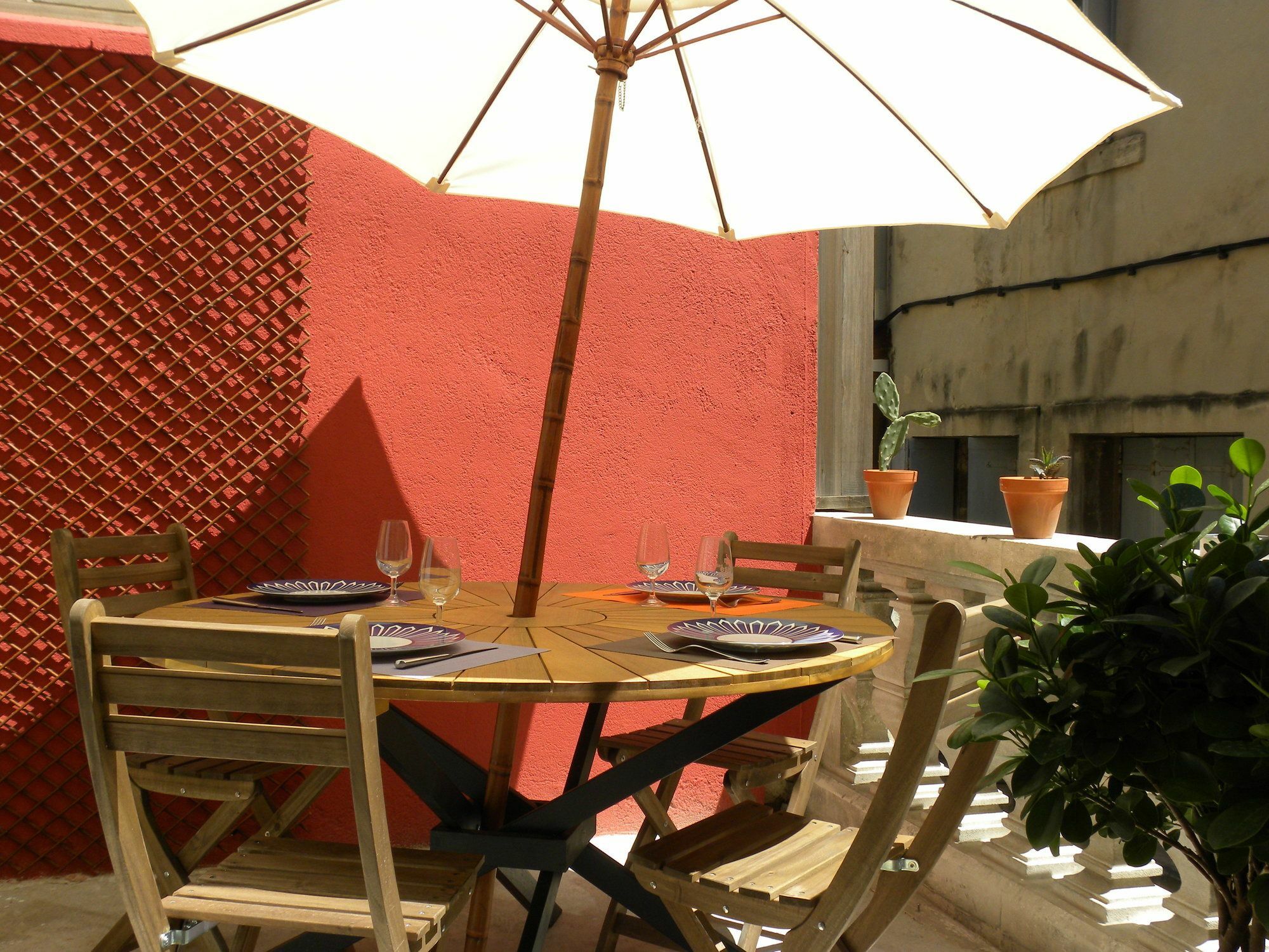 Апартаменти La Terrasse Du Marche Aux Fleurs Монпельє Екстер'єр фото